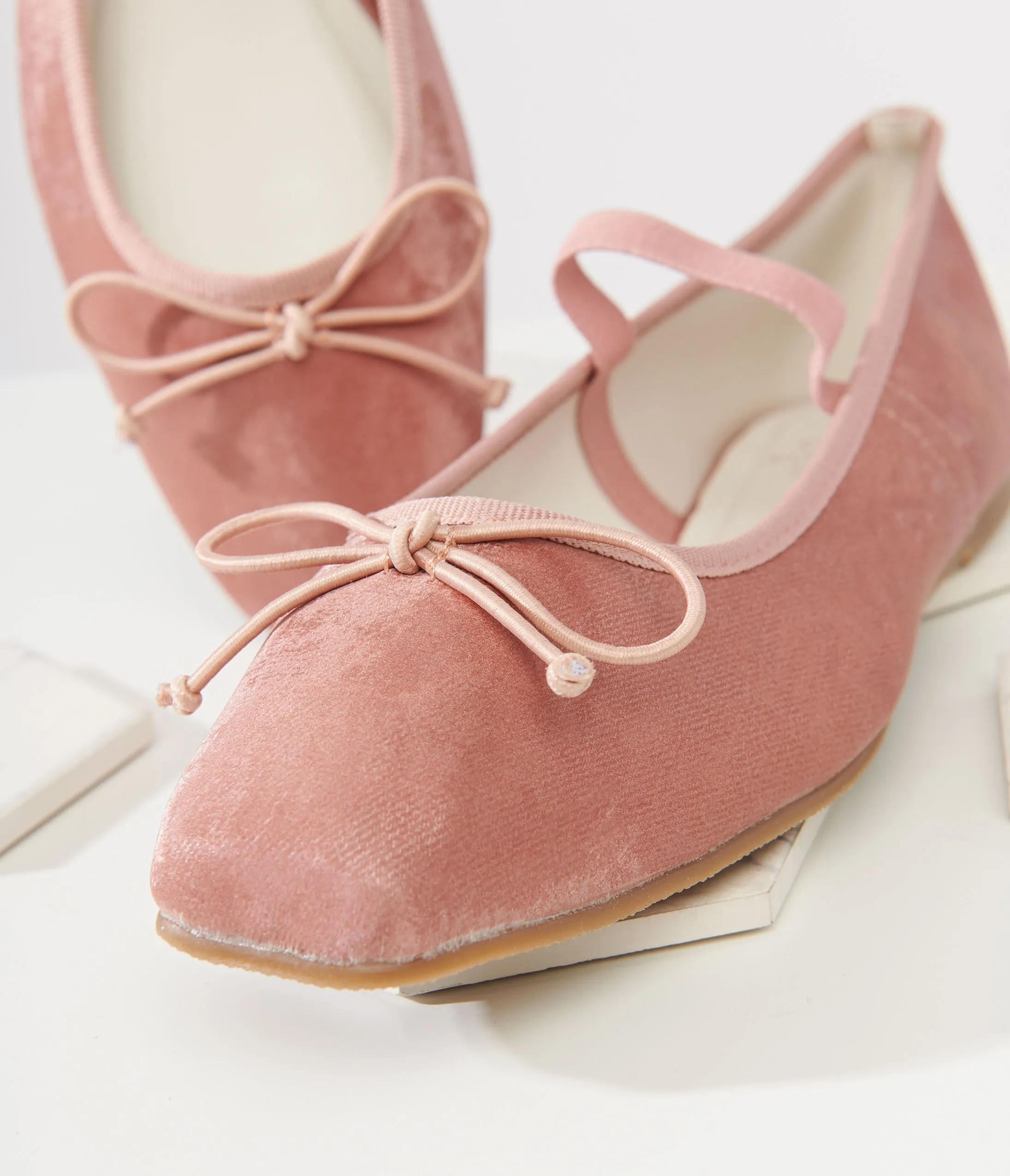 1960s Dusty Pink Bow Ballet Flats