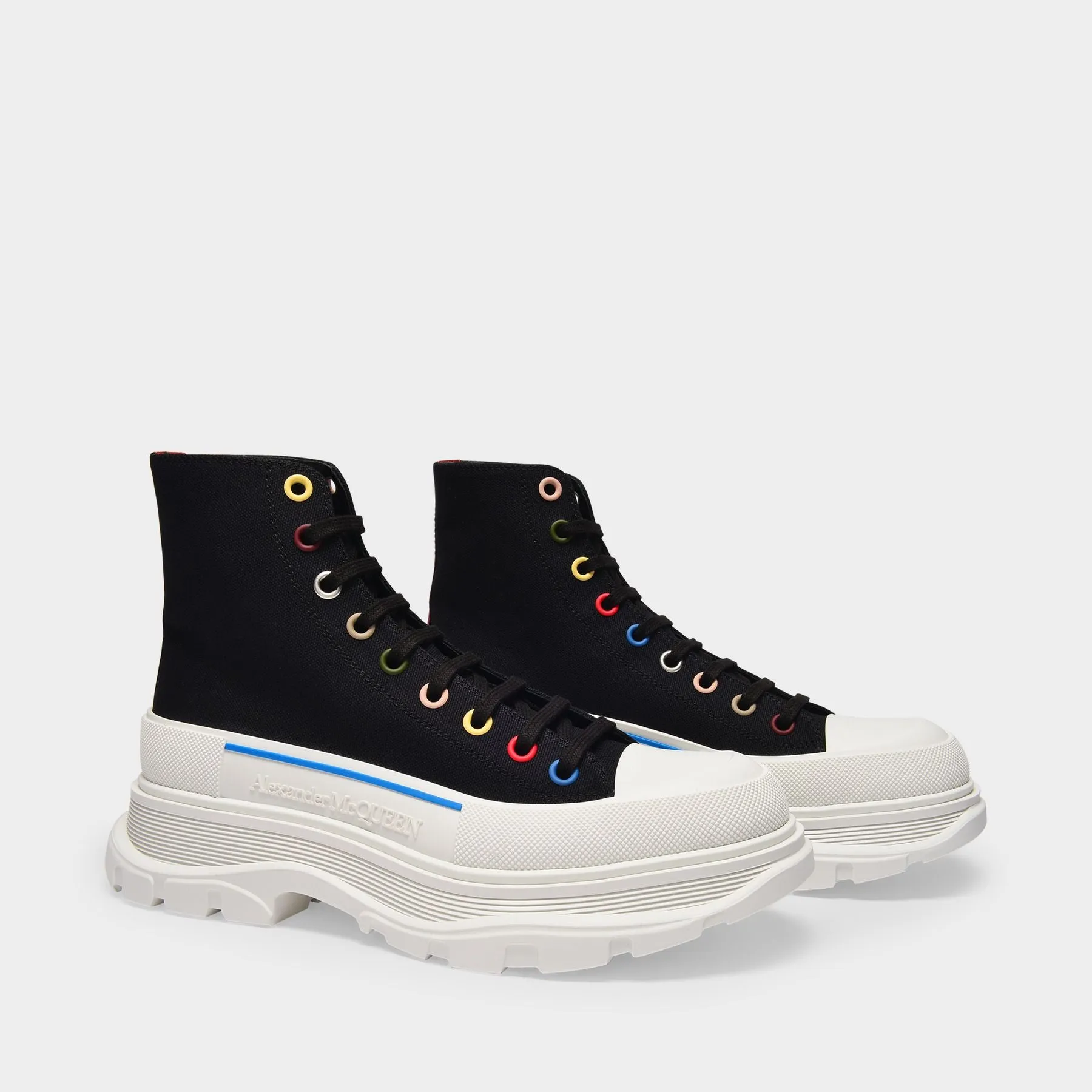 Alexander McQueen  Tread Slick Sneakers in Black Canvas