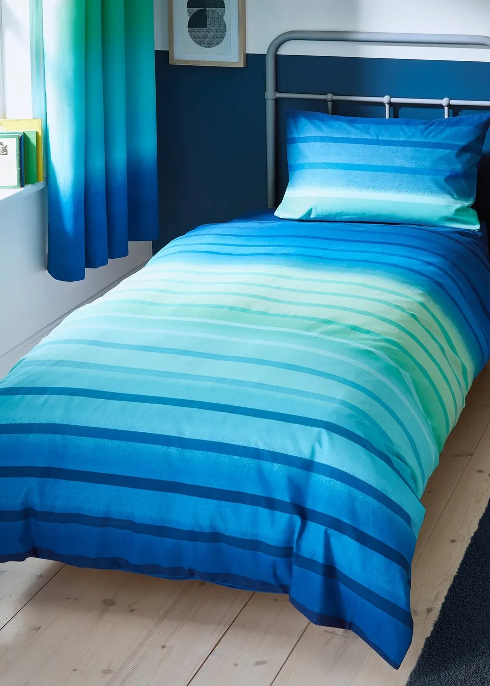 Catherine Lansfield Ombre Stripe Reversible Duvet Cover Set