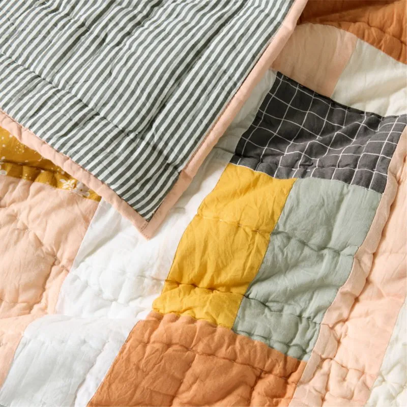 Crate&Barrel Gee's Bend Amir Amor Patchwork Organic Cotton Kids Twin Quilt