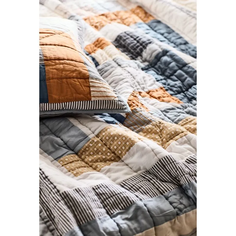 Crate&Barrel Gee's Bend Amir Amor Patchwork Organic Cotton Kids Twin Quilt