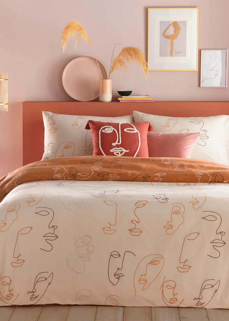 furn. Kindred Abstract Face Duvet Cover