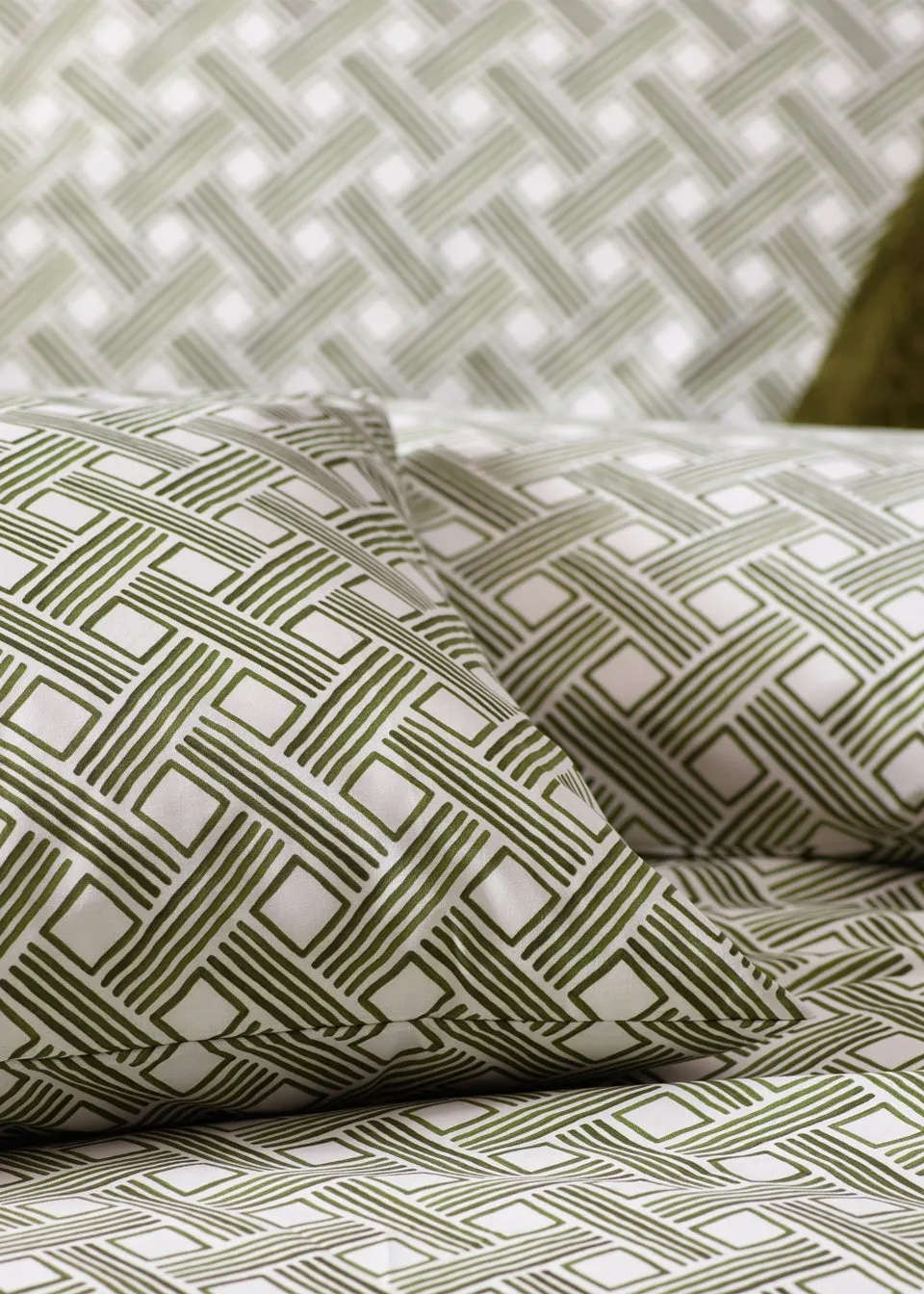 Hoem Alexa Abstract Cotton Rich Duvet Cover Set Olive