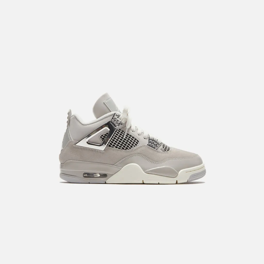 Jordan    nike wmns air  4 retro