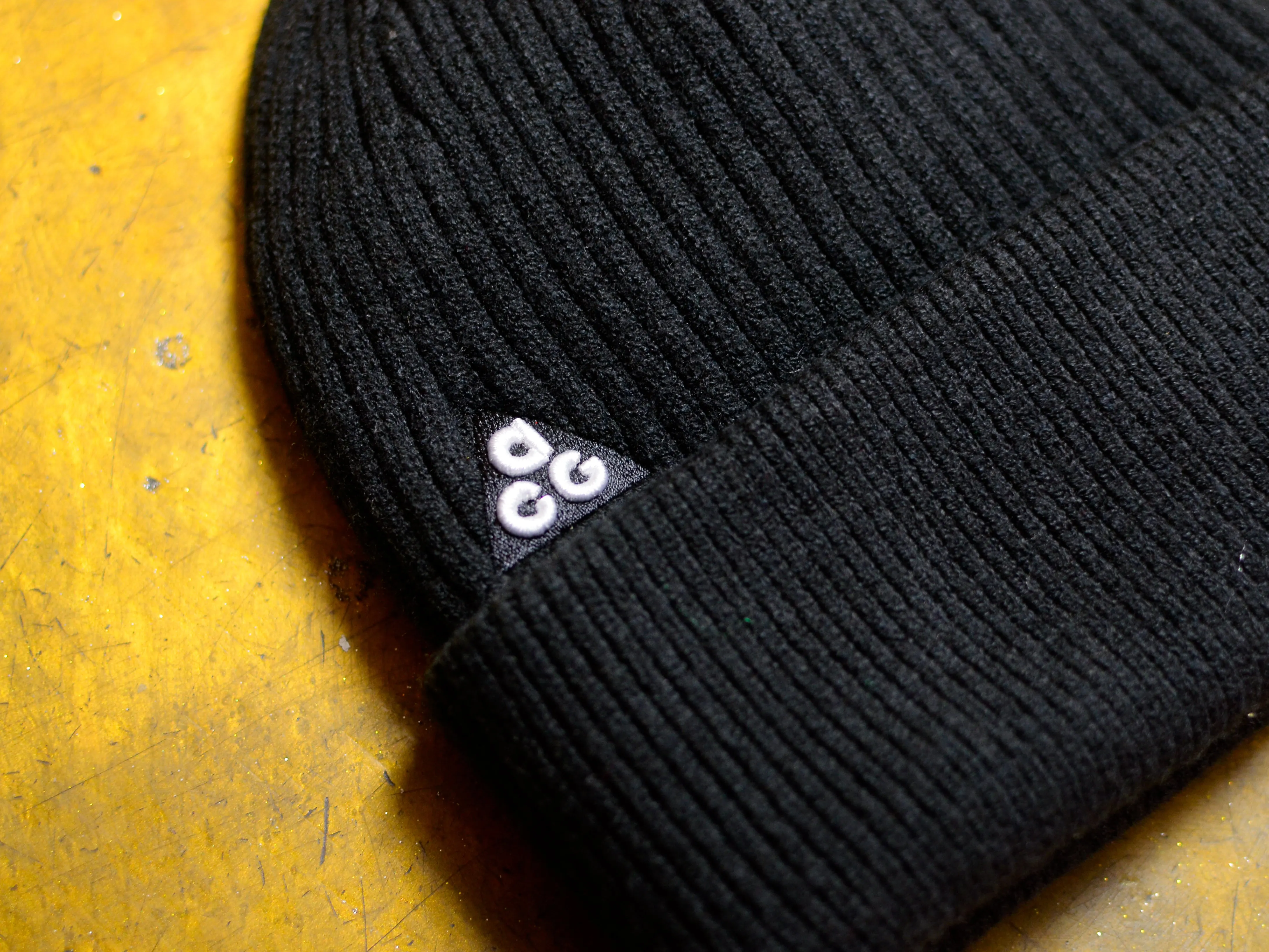 Nike ACG Cuffed Beanie - Black