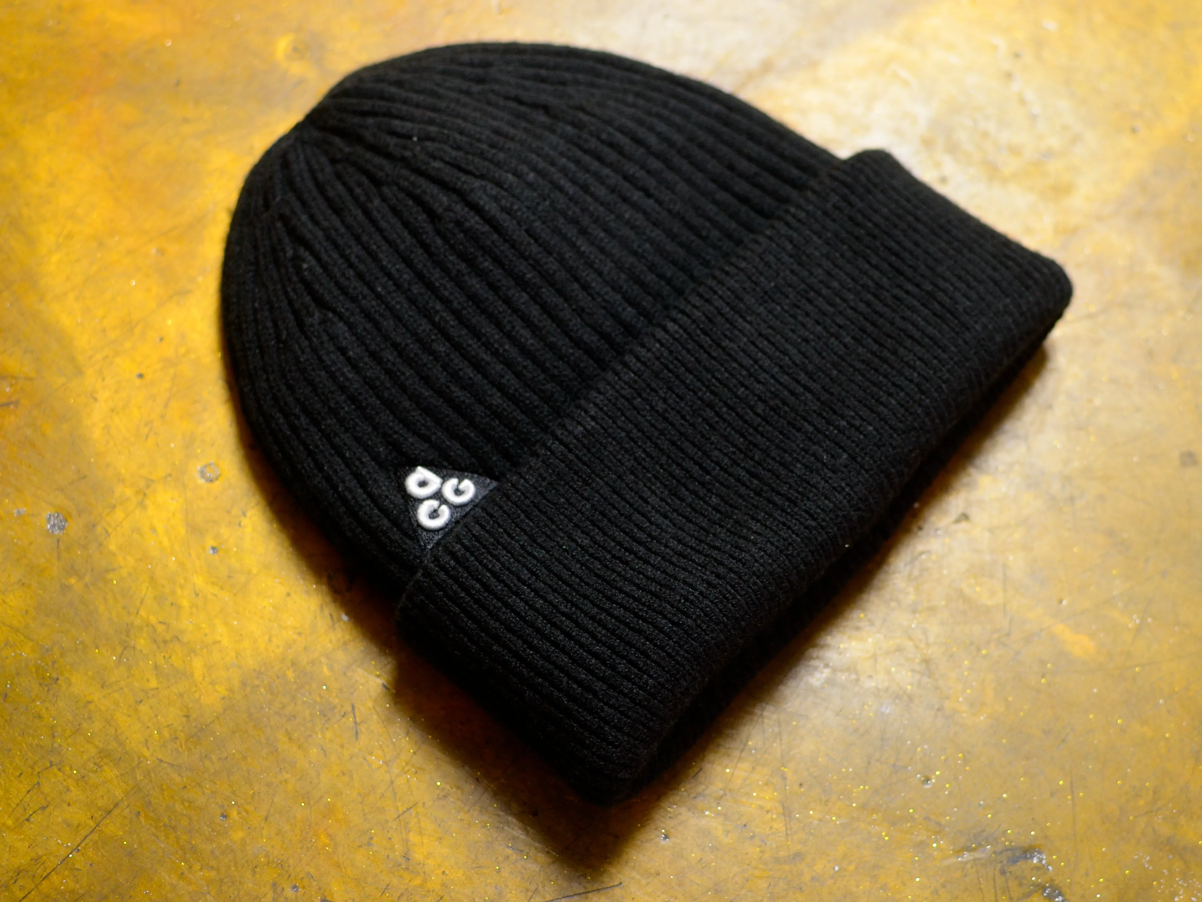 Nike ACG Cuffed Beanie - Black