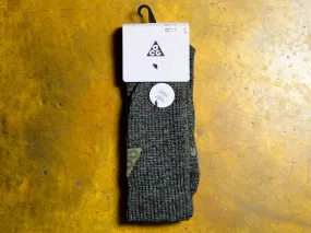 Nike ACG Kelley Ridge 2.0 Crew Socks - Medium Olive / Matte Olive