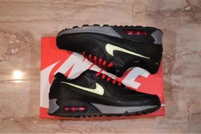 Nike Air Max 90 NYC FDNY