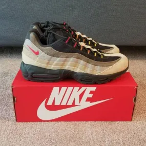 Nike Air Max 95 Topographic