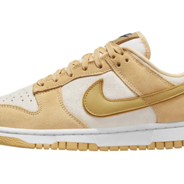 NIKE DUNK LOW WMNS GOLD SUEDE