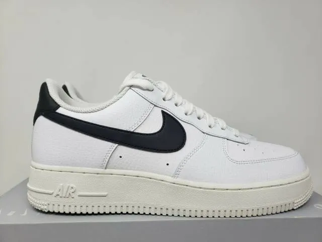 Nike WMNS Air Force 1 07 White Black Sail