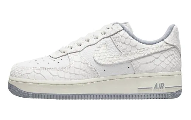 Nike WMNS Air Force 1 Low Summit White Wolf Grey