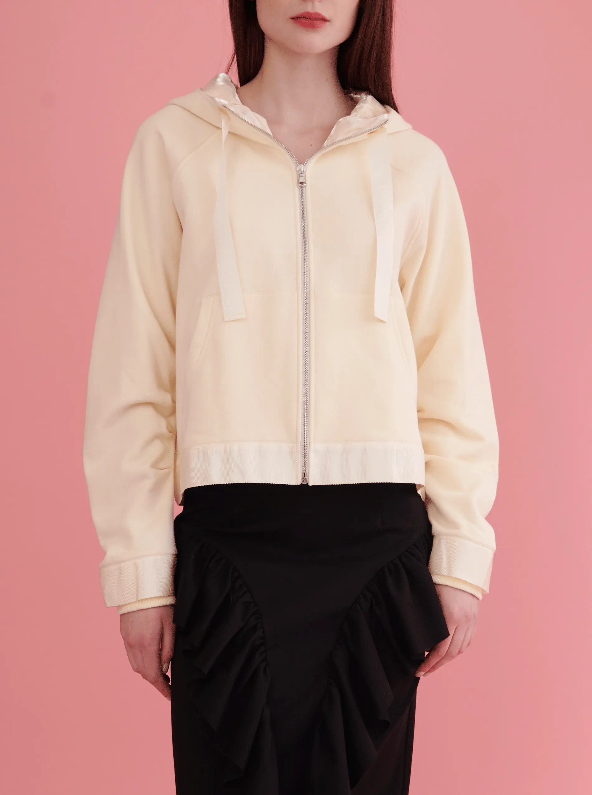 PLEATED SLEEVE HOODIE, BONE