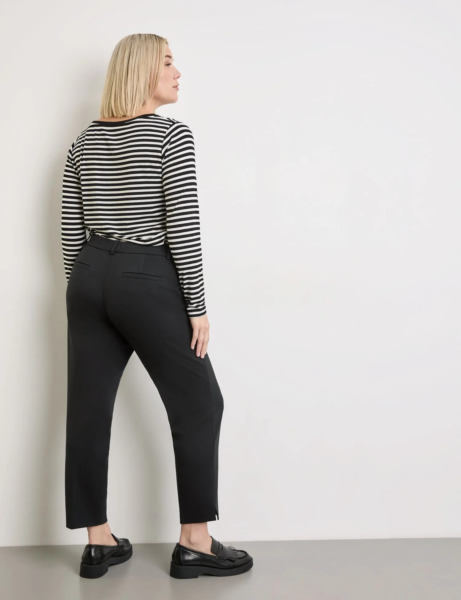 Sophisticated 7/8-length trousers, Greta