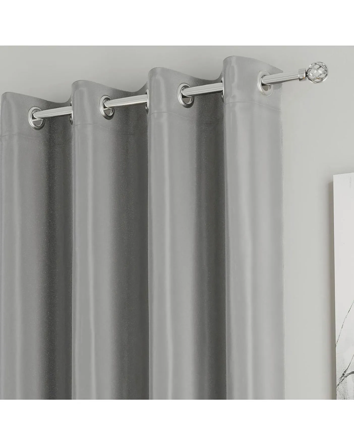 Supersoft Light Filtering Thermal Eyelet Curtains